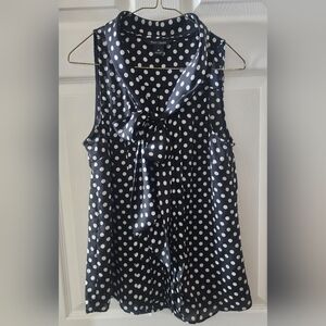 White House Sleeveless Blouse with Bow, Black with White Polkadots, size Medium